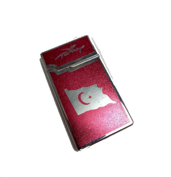 Türk bayraklı çakmak